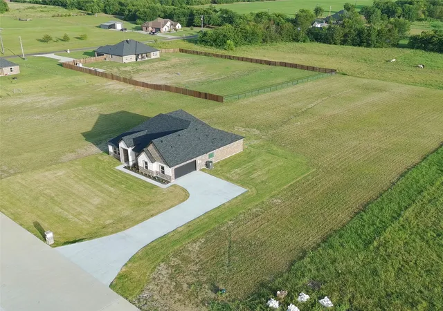 Photo 3 of Single family home for sale at 3297 Escobar Cir, Greenville, TX 75401 | MLS# 21345854 | Listing updated on 2026-08-19