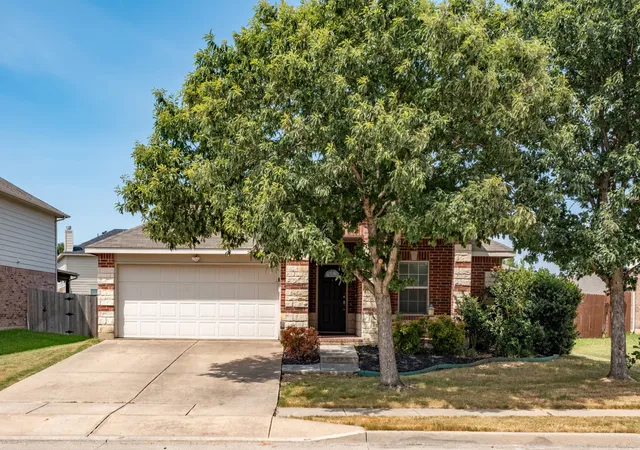 Photo 1 of Single family home for sale at 4605 Prairie Crossing Dr, Fort Worth, TX 76244 | MLS# 21345785 | Listing updated on 2026-08-28