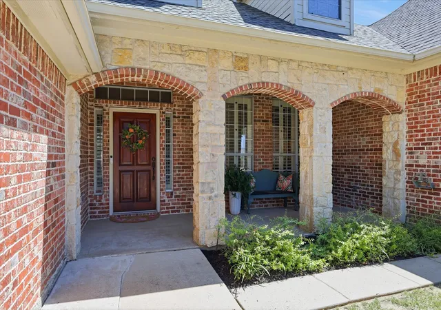 Photo 4 of Sale Pending at 217 Arbor Ln, Haslet, TX 76052 | MLS# 21341375 | Listing updated on 2026-09-24