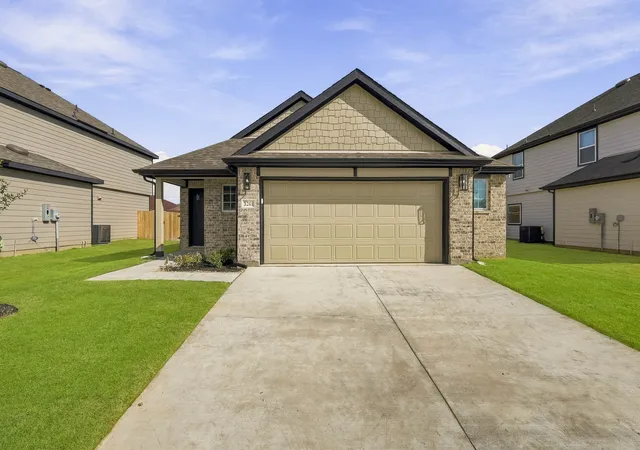 Photo 1 of Single family home for sale at 3261 Kelso Dr, Fort Worth, TX 76140 | MLS# 21345853 | Listing updated on 2026-10-08