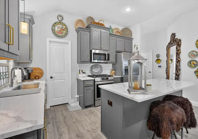 Photo 4 of Single family home for sale at 833 Godley Ranch Rd, Godley, TX 76044 | MLS# 21343167 | Listing updated on 2026-10-08