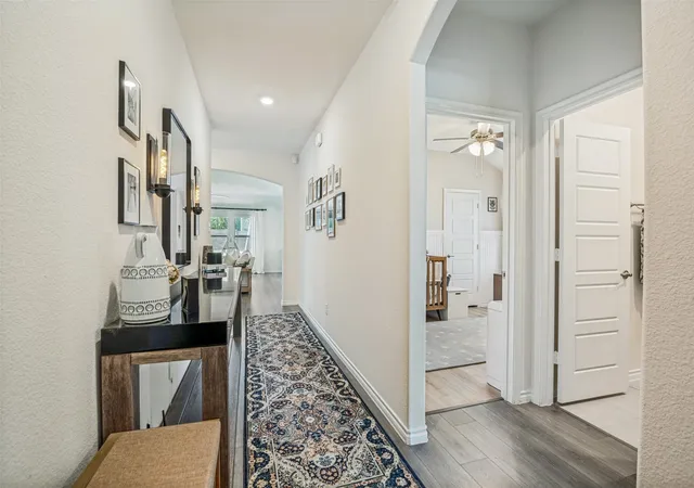 Photo 4 of Single family home for sale at 917 Crepe Myrtle Ln, Anna, TX 75409 | MLS# 21345263 | Listing updated on 2026-10-07