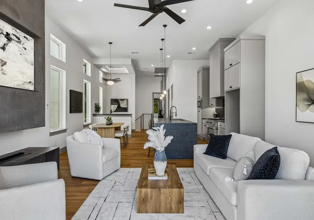 Photo 3 of Single family home for sale at 412 Avenue L, Dallas, TX 75203 | MLS# 21345781 | Listing updated on 2026-08-22