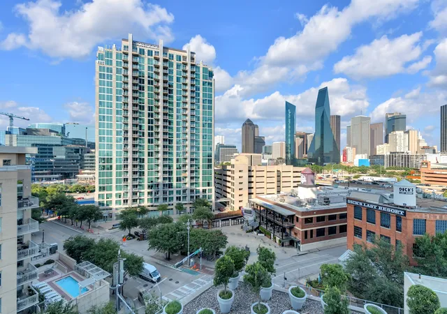 Photo 23 of Condo for sale at 2200 Victory Ave #802, Dallas, TX 75219 | MLS# 21344197 | Listing updated on 2026-09-22