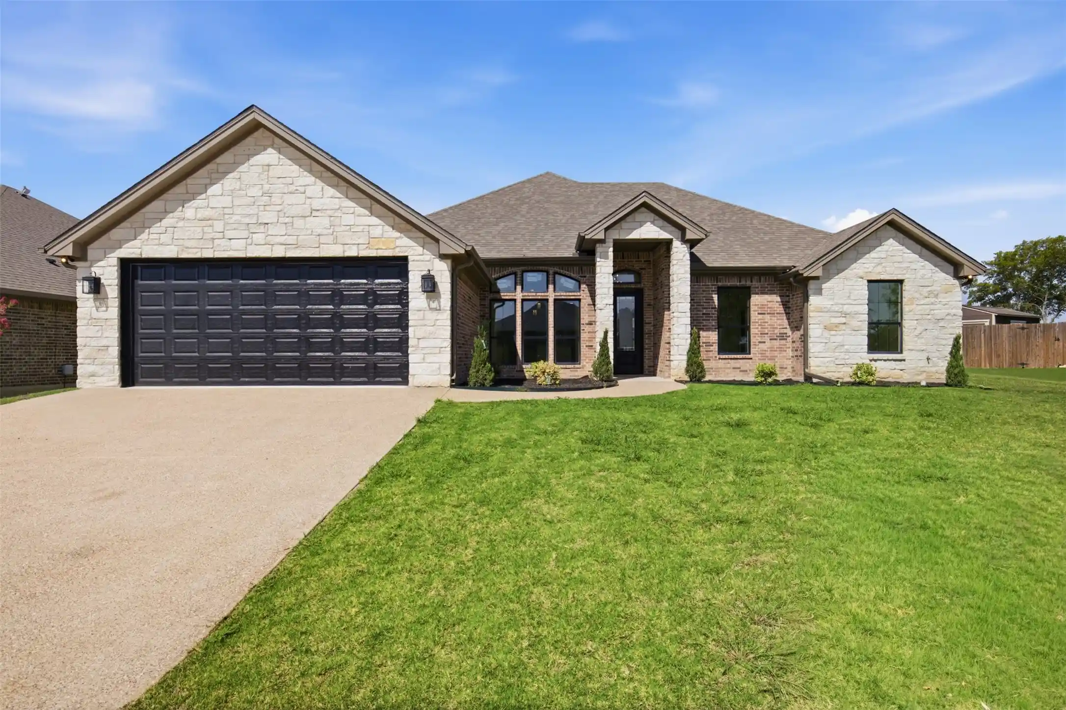 Single family home for sale at 905 Cumberland St, Mc Gregor, TX 76657 | MLS# 21344772 | Listing updated on 2026-10-21
