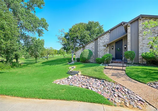 Photo 3 of Sale Pending at 103 W Northgate Dr, Irving, TX 75062 | MLS# 21345863 | Listing updated on 2026-08-17