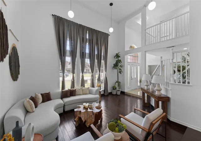 Photo 2 of Single family home for sale at 3533 Lark Meadow Wy, Dallas, TX 75287 | MLS# 21345909 | Listing updated on 2026-10-06