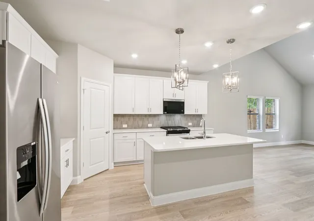 Photo 3 of Sale Pending at 1314 Winters Wy, Mc Kinney, TX 75071 | MLS# 21345391 | Listing updated on 2026-09-30