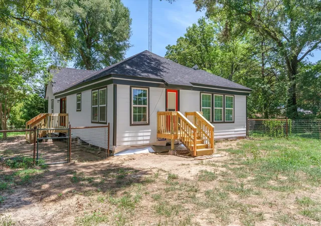 Photo 4 of Single family home for sale at 4022 Vz County Road 1701, Grand Saline, TX 75140 | MLS# 21345870 | Listing updated on 2026-09-22