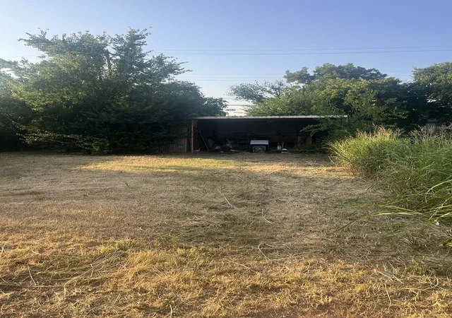 4th image of 2110 9Th St, Wichita Falls, TX 76301 | MLS# 21345958