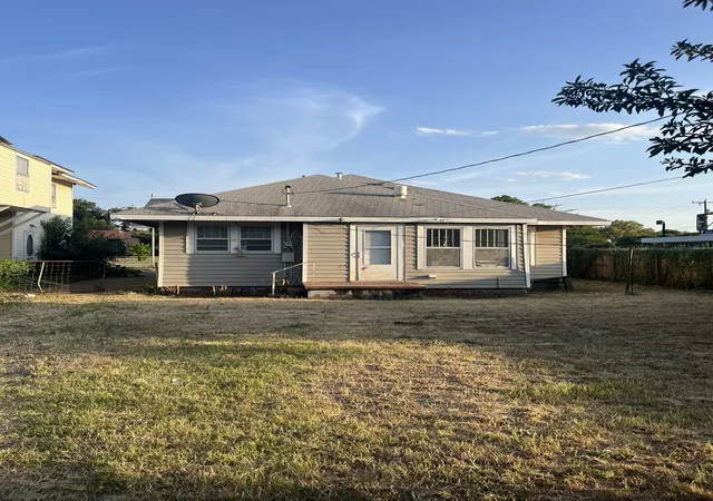 5th image of 2110 9Th St, Wichita Falls, TX 76301 | MLS# 21345958