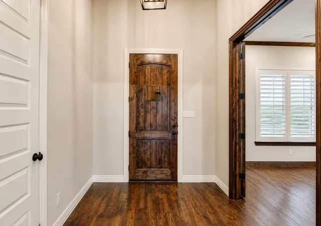 Photo 4 of Single family home for sale at 336 El Pescado Ct, Godley, TX 76044 | MLS# 21345789 | Listing updated on 2026-08-20