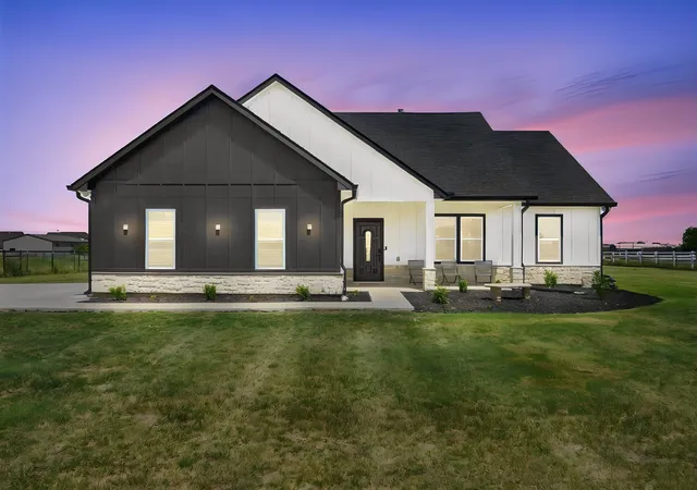 Photo 1 of Single family home for sale at 6020 Huckleberry Ln, Joshua, TX 76058 | MLS# 21343992 | Listing updated on 2026-10-05