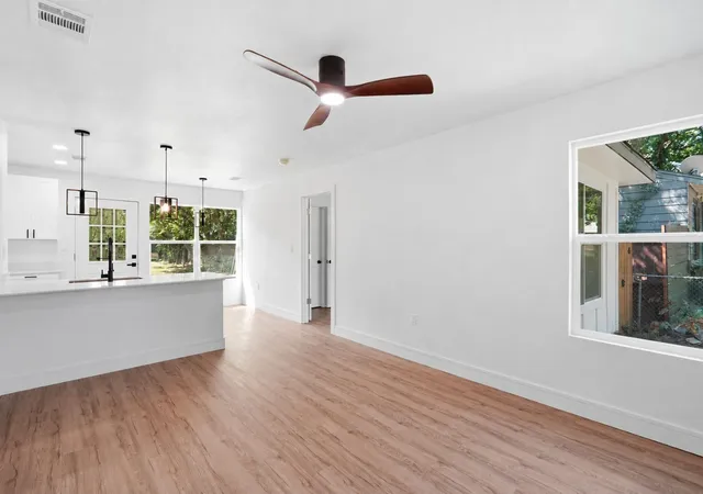 Photo 4 of Sale Pending at 3100 Palo Alto Dr, Dallas, TX 75241 | MLS# 21345109 | Listing updated on 2026-08-21