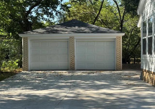 Photo 3 of Single family home for sale at 108 California St E, Sulphur Springs, TX 75482 | MLS# 21345937 | Listing updated on 2026-09-18