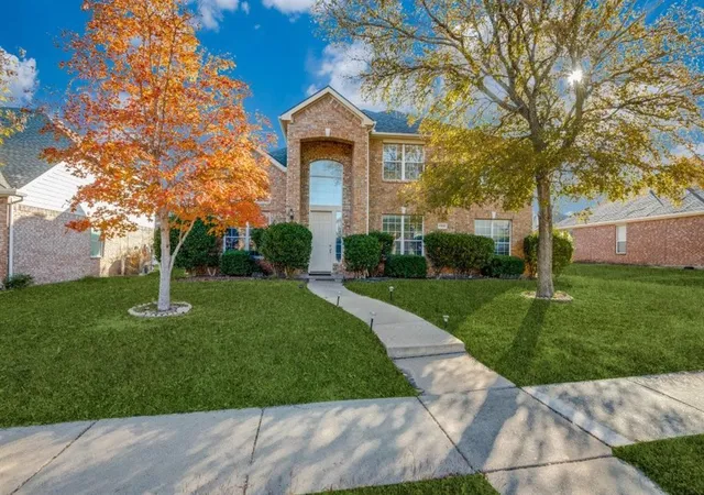 Photo 2 of Single family home for sale at 8300 Bent Tree Springs Dr, Plano, TX 75025 | MLS# 21346030 | Listing updated on 2026-09-06