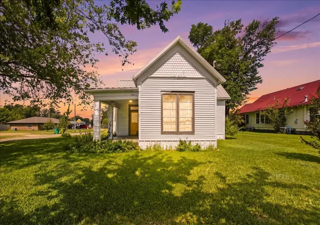 Single family home for sale at 501 N Migtte St, Kosse, TX 76653 | MLS# 21339773