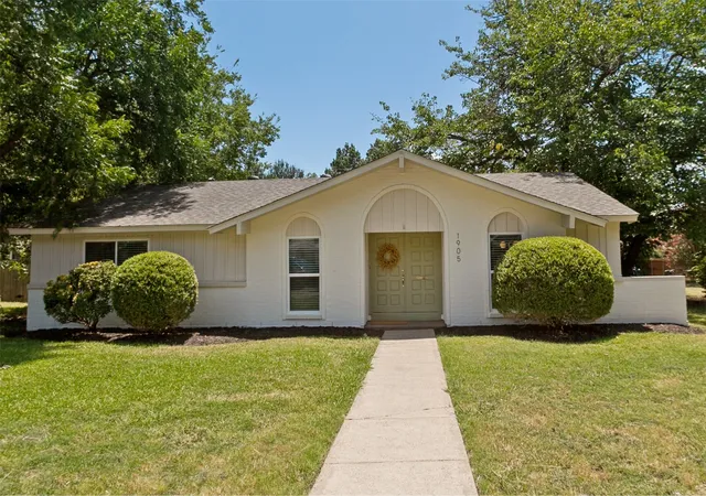 Photo 1 of Sale Pending at 1905 Deep Valley Dr, Richardson, TX 75080 | MLS# 21344154 | Listing updated on 2026-08-31