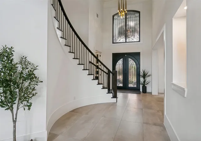 Photo 4 of Single family home for sale at 2508 Independence Rd, Colleyville, TX 76034 | MLS# 21346057 | Listing updated on 2026-09-25