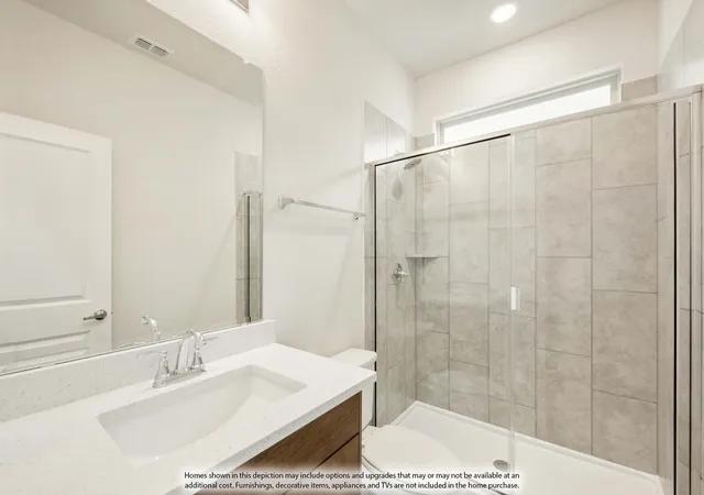 Photo 4 of Sale Pending at 929 Creekhollow Dr, Godley, TX 76044 | MLS# 21346109 | Listing updated on 2026-09-22