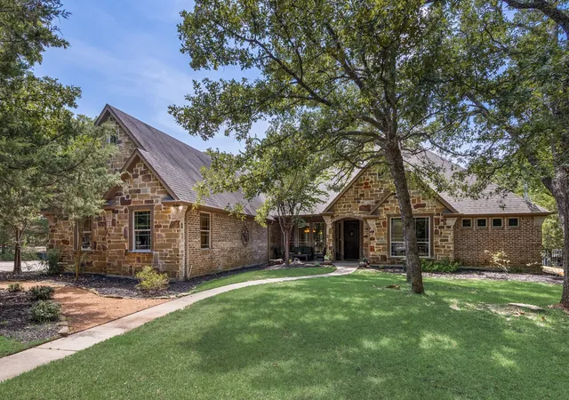 Photo 1 of Sale Pending at 5904 County Road 2516, Royse City, TX 75189 | MLS# 21345724 | Listing updated on 2026-08-25