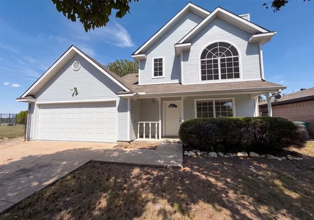 Photo 1 of Single family home for sale at 6604 N Chesterfield Dr, Fort Worth, TX 76179 | MLS# 21346145 | Listing updated on 2026-10-08