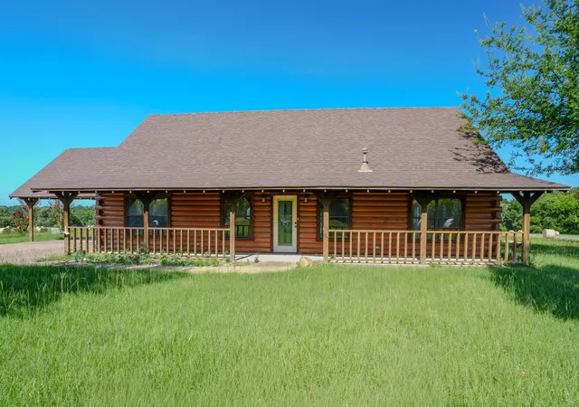Photo 1 of Single family home for sale at 457 County Road 3270, Mineola, TX 75773 | MLS# 21346148 | Listing updated on 2026-10-07