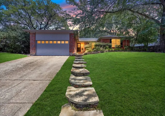 1st image of 4411 Willow Bend Dr, Arlington, TX 76017 | MLS# 21345354