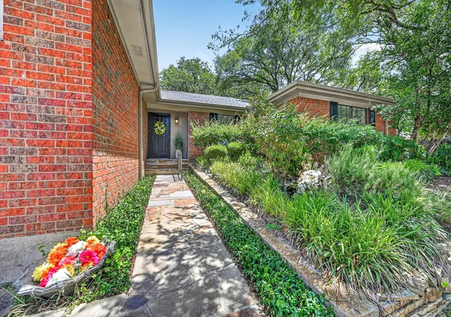 40th image of 4411 Willow Bend Dr, Arlington, TX 76017 | MLS# 21345354