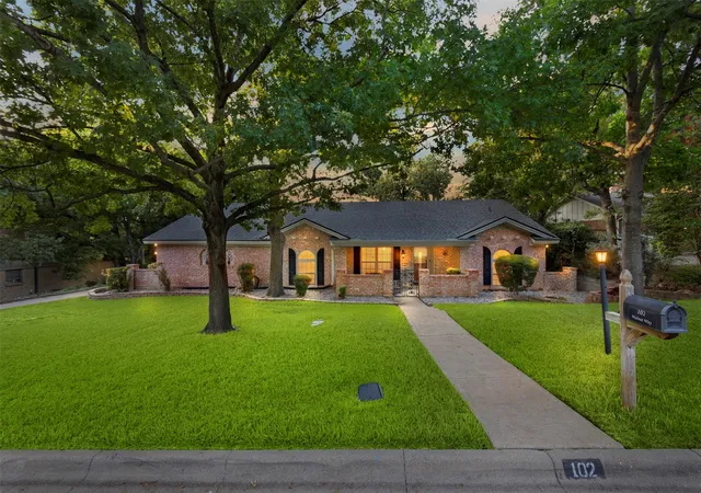 Photo 1 of Single family home for sale at 102 Walnut Wy, Euless, TX 76039 | MLS# 21342197 | Listing updated on 2026-08-14