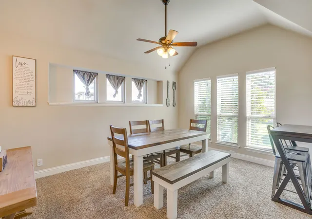 Photo 3 of Sale Pending at 106 Hannah Ct, Weatherford, TX 76085 | MLS# 21344035 | Listing updated on 2026-08-25