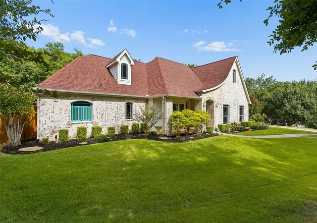 Photo 2 of Sale Pending at 6528 Shoreline Dr, Little Elm, TX 75068 | MLS# 21345251 | Listing updated on 2026-09-22