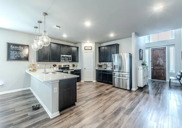 Photo 2 of Single family home for sale at 7514 Broadmoor Cvs, Temple, TX 76502 | MLS# 21345171 | Listing updated on 2026-10-03