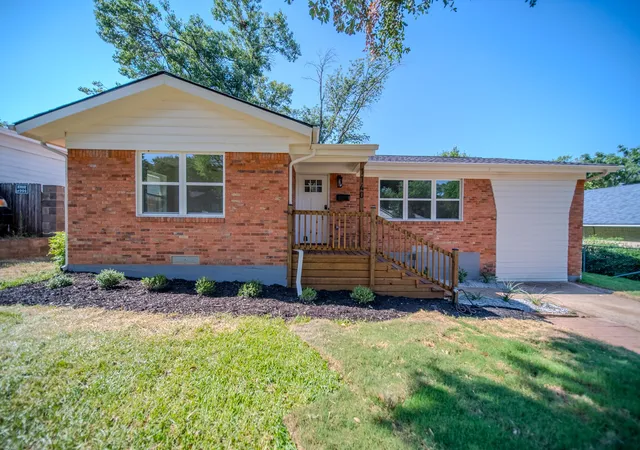 Photo 1 of Sale Pending at 1140 Fair Oaks Dr, Irving, TX 75060 | MLS# 21346383 | Listing updated on 2026-09-28