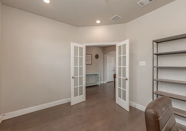Photo 3 of Single family home for sale at 102 Highedge Dr, Rockwall, TX 75087 | MLS# 21343123 | Listing updated on 2026-10-02