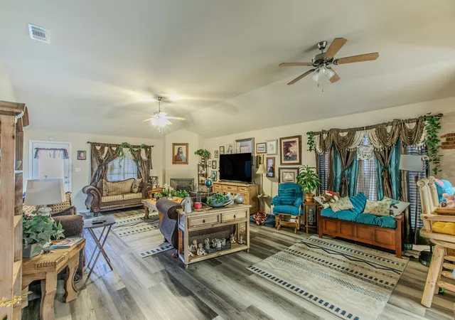 Photo 2 of Sale Pending at 2937 Mayfair Ln, Lancaster, TX 75134 | MLS# 21346482 | Listing updated on 2026-08-20