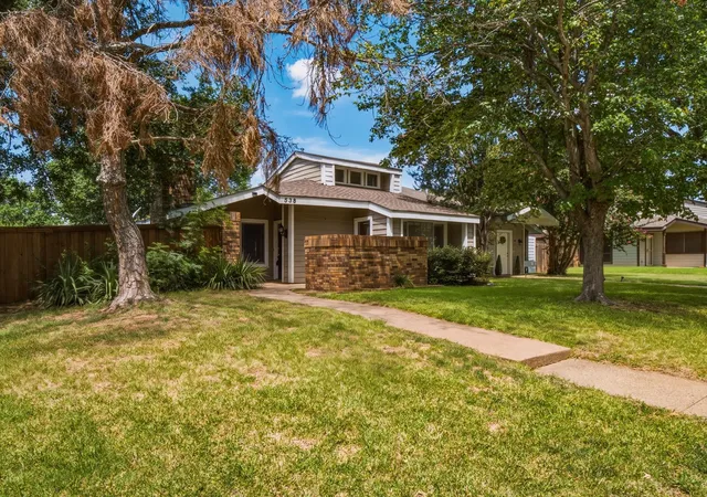 Photo 1 of Single family home for sale at 538 Harvest Hill St, Lewisville, TX 75067 | MLS# 21345714 | Listing updated on 2026-08-22