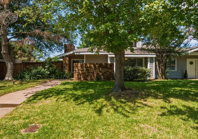 Photo 2 of Single family home for sale at 538 Harvest Hill St, Lewisville, TX 75067 | MLS# 21345714 | Listing updated on 2026-08-22