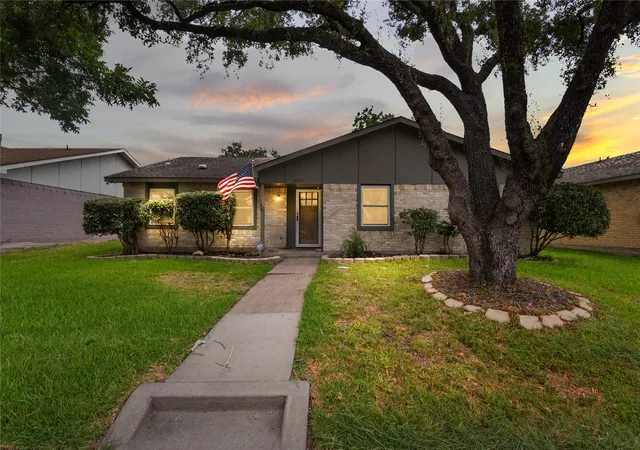 Photo 1 of Single family home for sale at 6219 Cedar Ln, Rowlett, TX 75089 | MLS# 21346495 | Listing updated on 2026-08-23