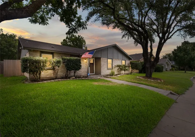 Photo 2 of Single family home for sale at 6219 Cedar Ln, Rowlett, TX 75089 | MLS# 21346495 | Listing updated on 2026-08-23