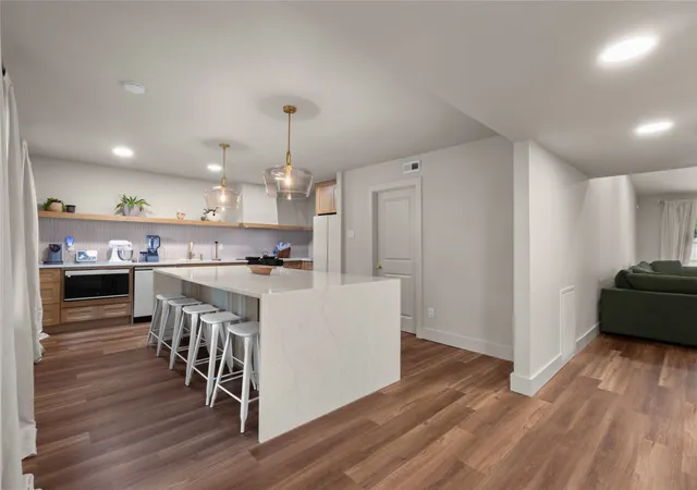Photo 3 of Single family home for sale at 6219 Cedar Ln, Rowlett, TX 75089 | MLS# 21346495 | Listing updated on 2026-08-23