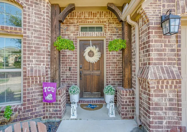 Photo 2 of Single family home for sale at 11948 Carlin Dr, Fort Worth, TX 76108 | MLS# 21345838 | Listing updated on 2026-08-29