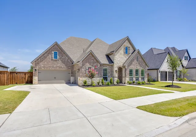 Photo 2 of Sale Pending at 535 Syracuse St, Haslet, TX 76052 | MLS# 21340609 | Listing updated on 2026-08-28