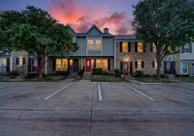 Photo 2 of Sale Pending at 177 Merlin Wy, Euless, TX 76039 | MLS# 21346419 | Listing updated on 2026-08-31