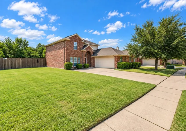 Photo 3 of Single family home for sale at 2030 Gleaner Dr, Rockwall, TX 75032 | MLS# 21343357 | Listing updated on 2026-09-25
