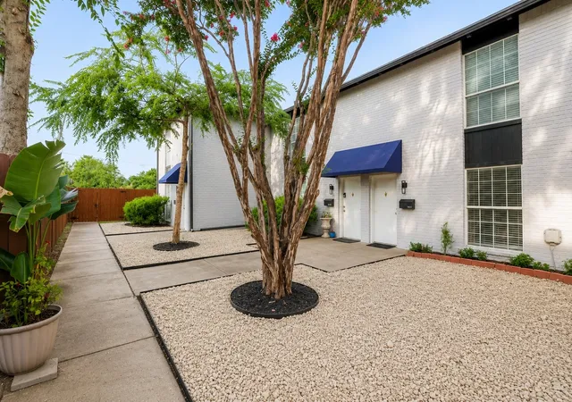 3rd image of 3650 Rickshaw Dr, Dallas, TX 75229 | MLS# 21346390