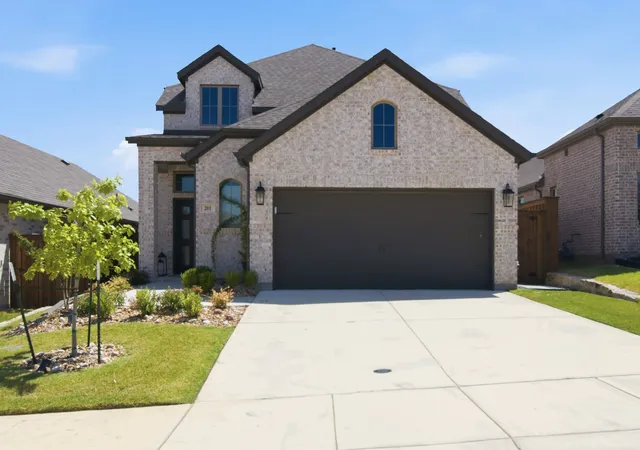 Single family home for sale at 201 Pintail Ln, Rhome, TX 76078 | MLS# 21346107