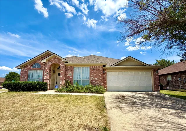 Photo 1 of Single family home for sale at 5408 Dove Dr, Dallas, TX 75236 | MLS# 21346408 | Listing updated on 2026-08-30