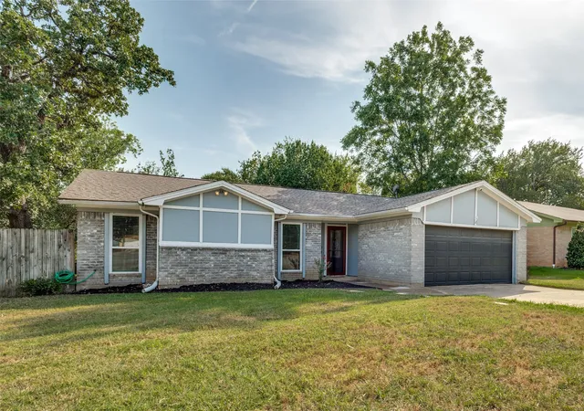 Photo 2 of Single family home for sale at 3217 Meadow Wood Ln, Bedford, TX 76021 | MLS# 21345944 | Listing updated on 2026-09-06