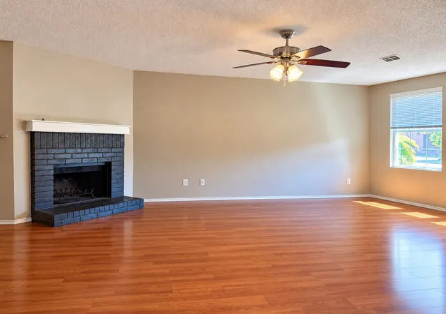 Photo 3 of Single family home for sale at 5441 Temecula Rd, Fort Worth, TX 76244 | MLS# 21341664 | Listing updated on 2026-10-06